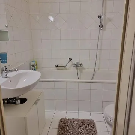 Joli Appartement Aux Eaux Vives Geneva Exterior photo