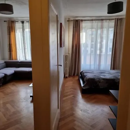 Joli Appartement Aux Eaux Vives Geneva Exterior photo