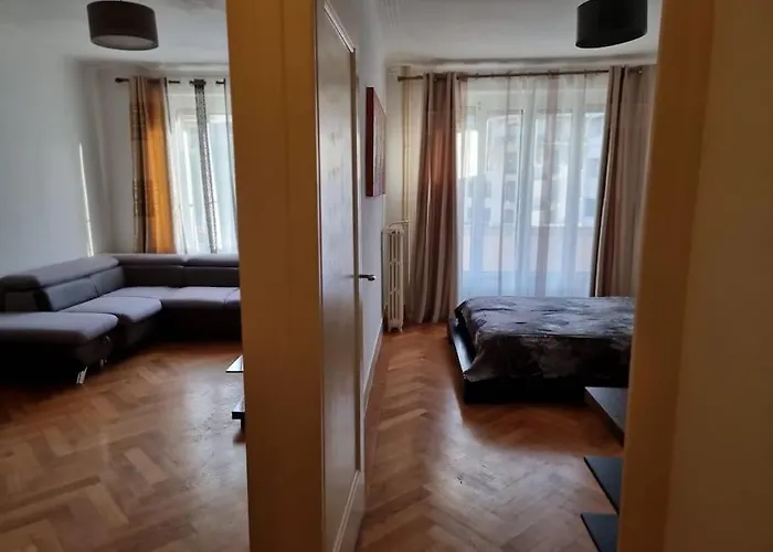 Joli Appartement Aux Eaux Vives